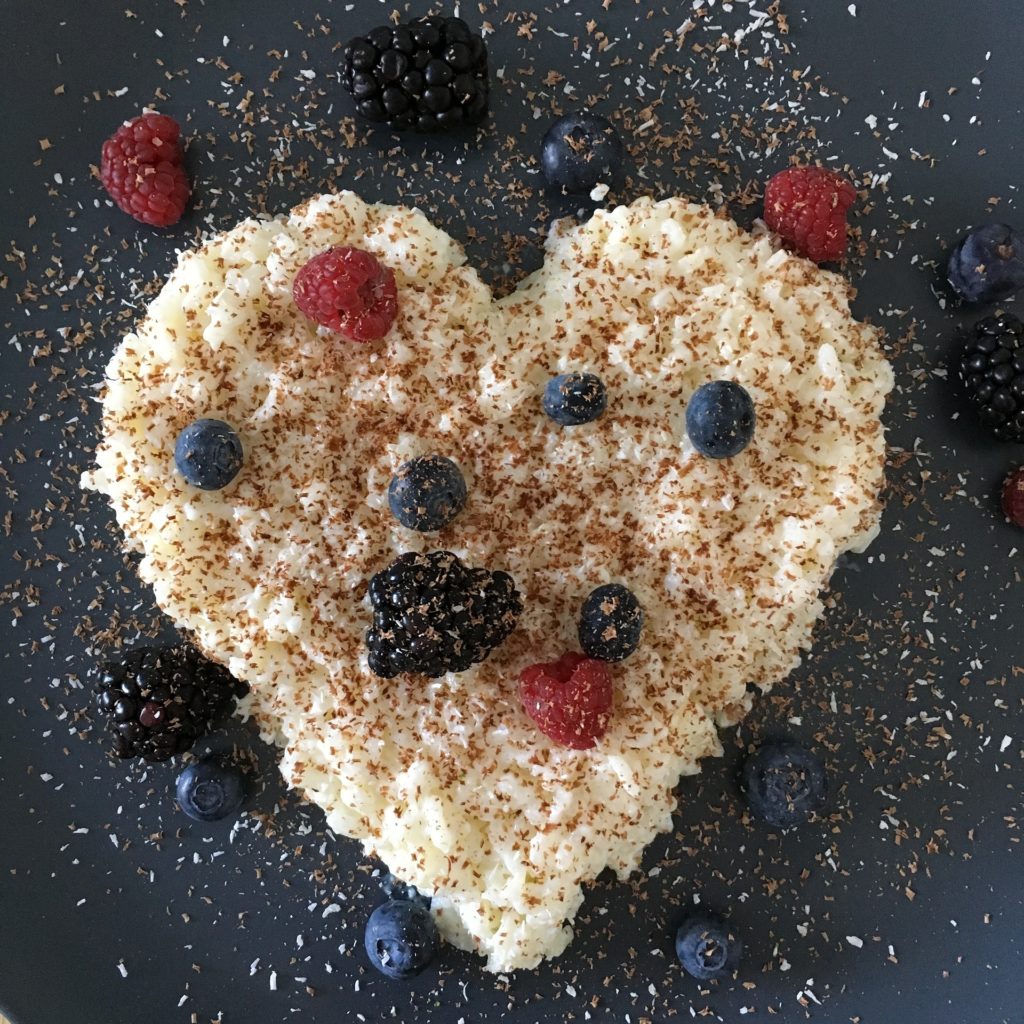 Milchreis im Schnellkochtopf mit Beeren